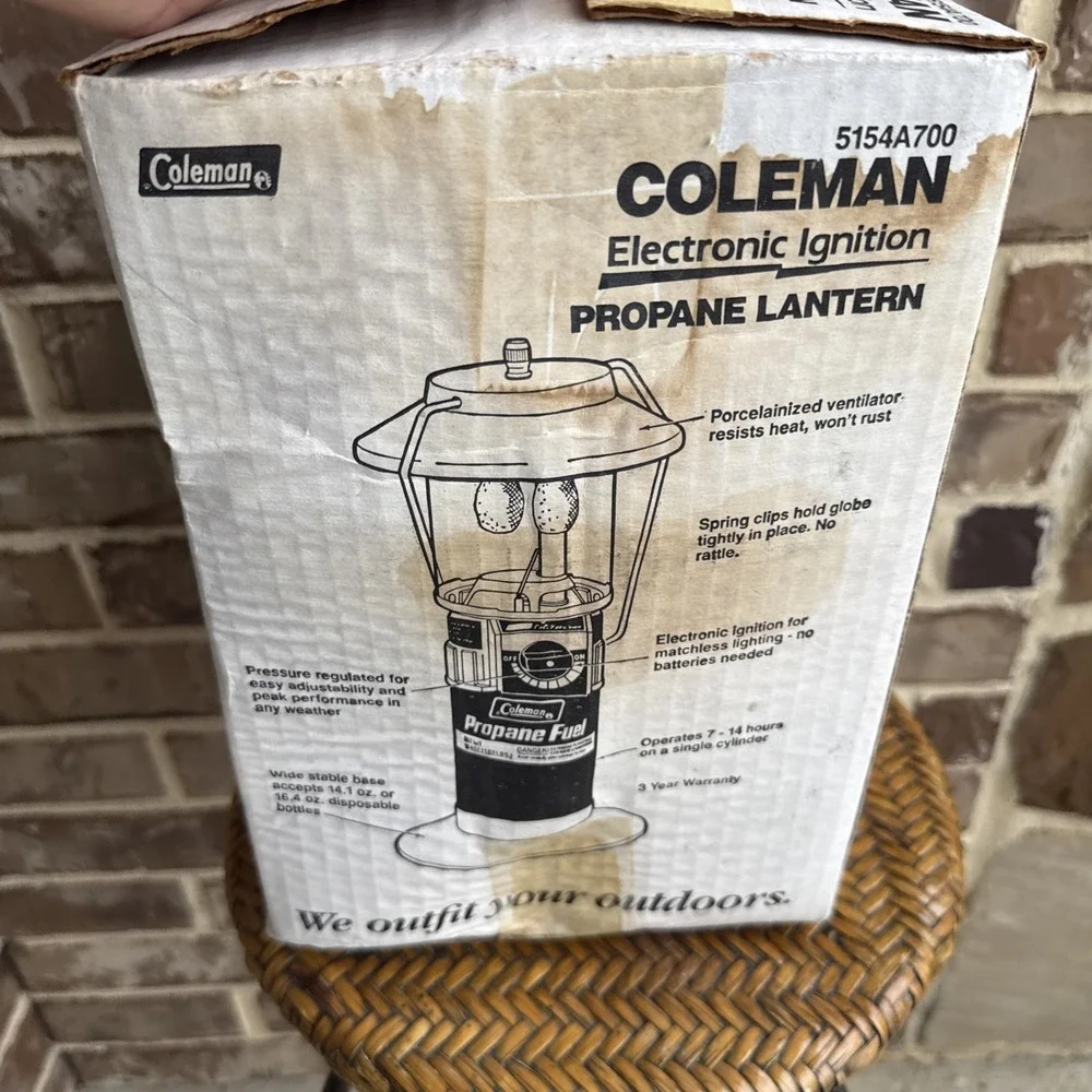 Vintage Coleman Lantern Electronic Ignition Propane Camping Model 5154A700